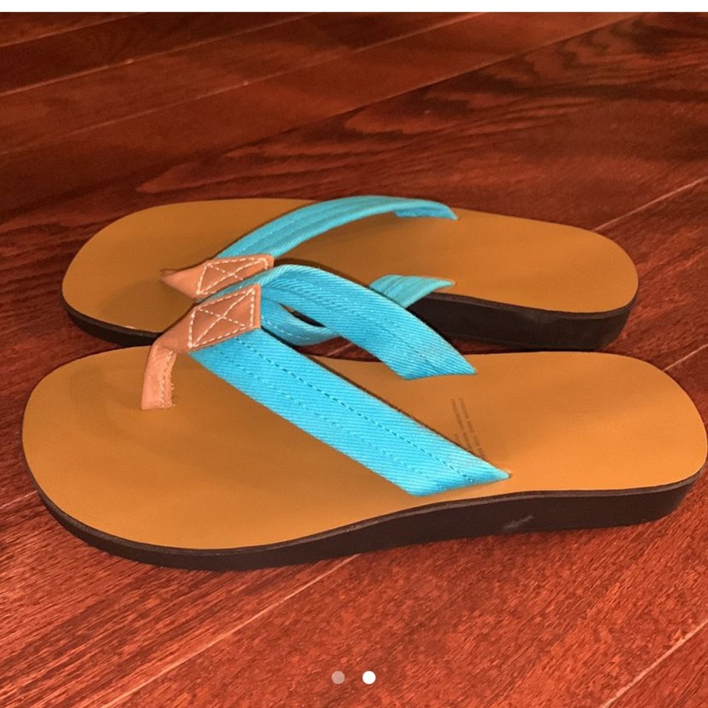 Flip flops size 7